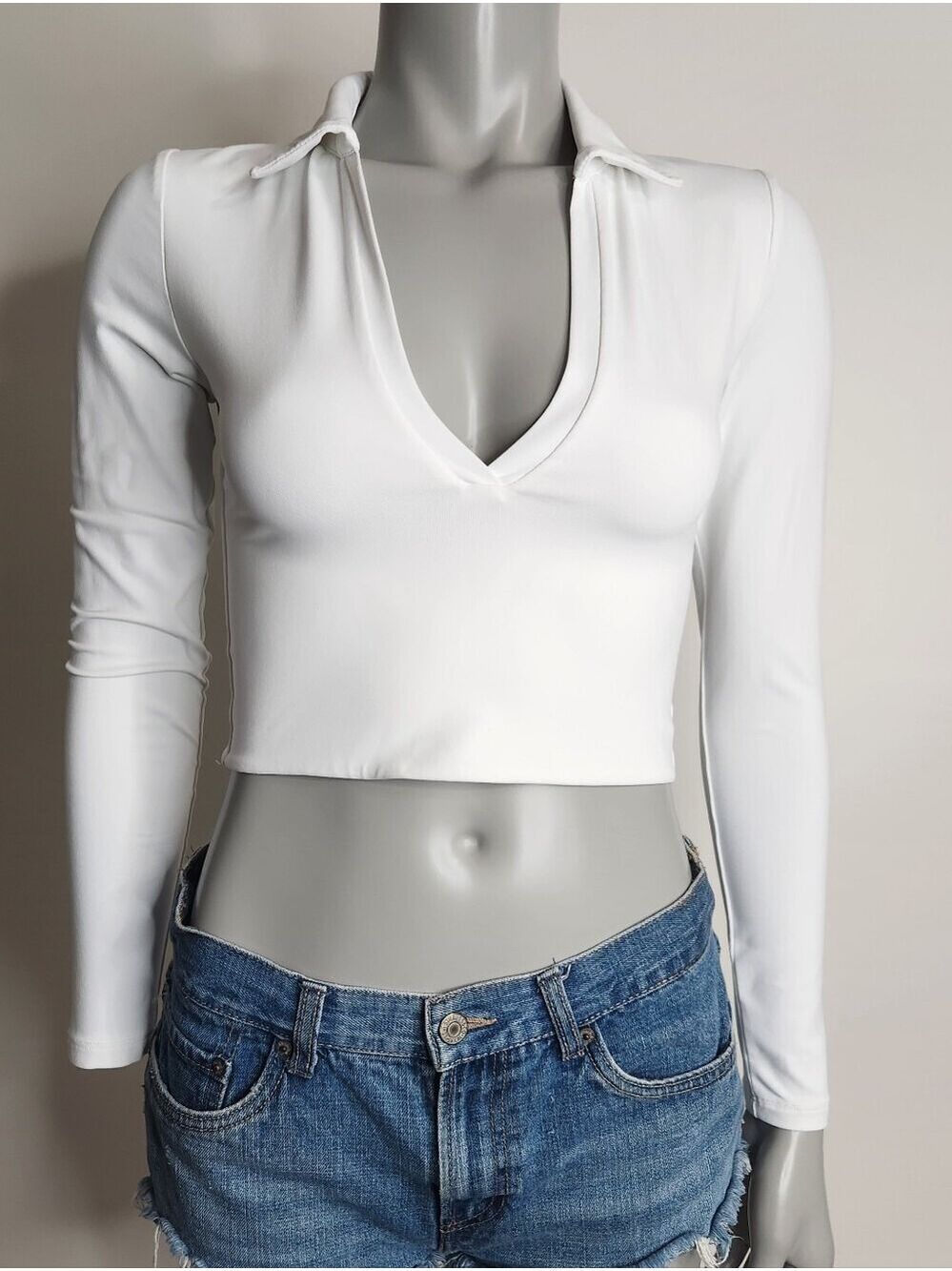 Aritzia Babaton White Contour Polo Collared Long Sleeve Crop Top Size S - Picture 11 of 14